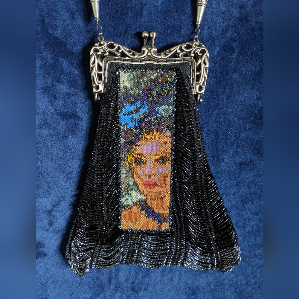 Victorian Style MODERN WOMAN Hand Crafted Boutique Crystal Beaded Heirloom Purse